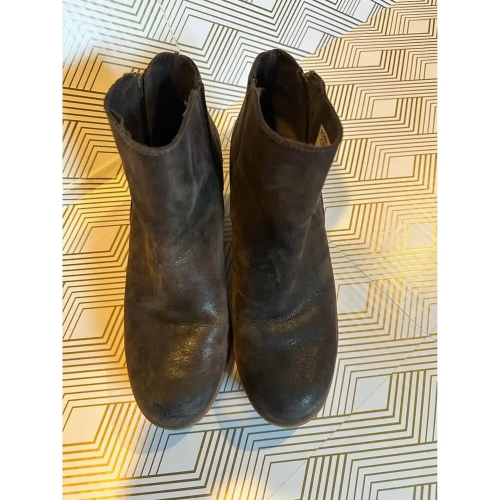 Women’s Sorel Joan of Arctic Wedge II zip booties size 8 brown leather